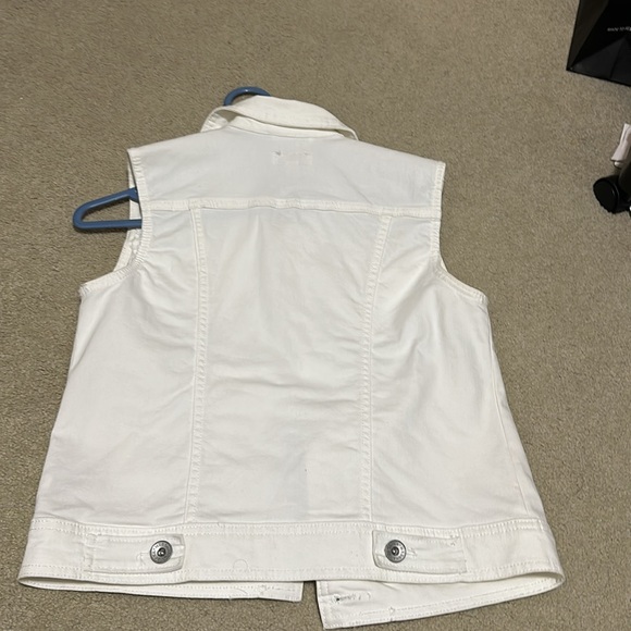 Jean jacket - Picture 2 of 3